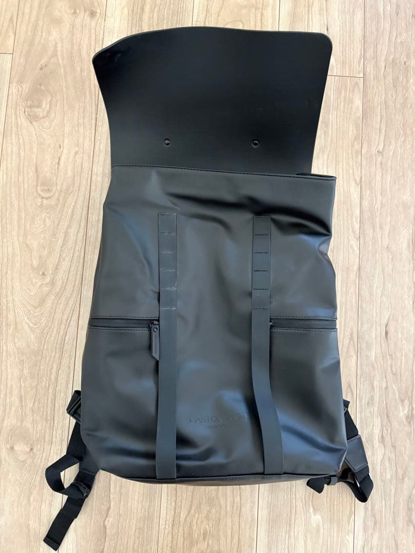 【新品未使用】ガストンルーガ　黒リュック　防水リュック