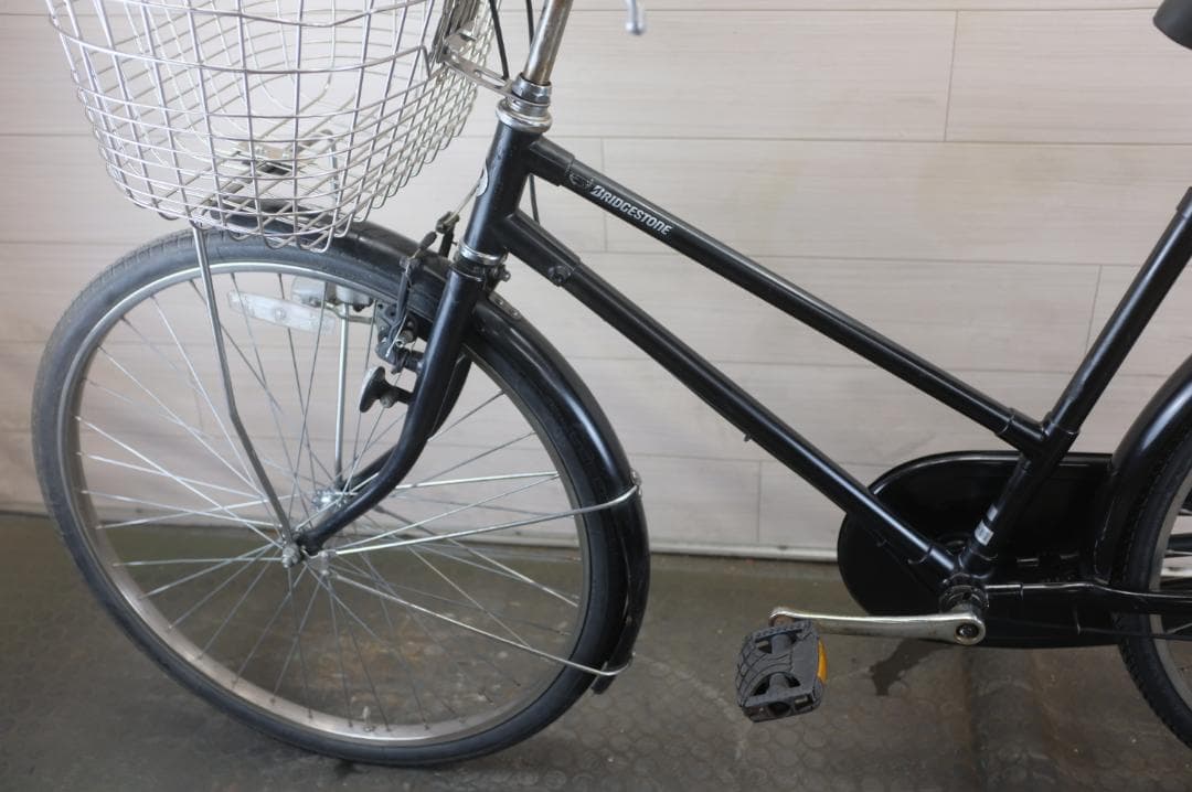 良品★ブリヂスト製　軽快車　26インチ　シングル　オートライト