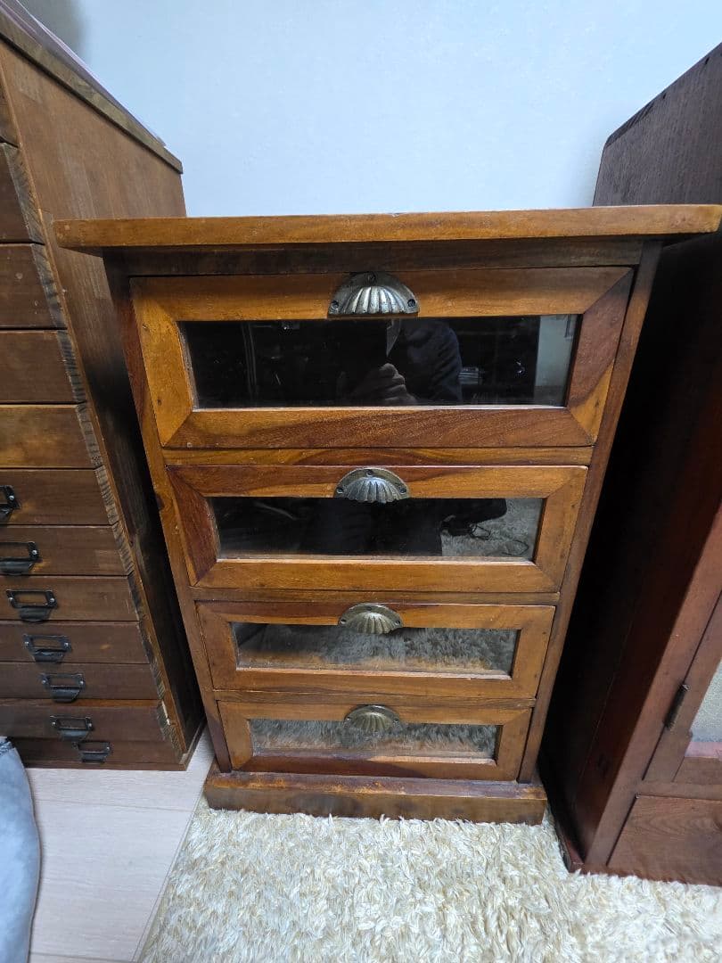 n*o様 アンティーク　木製4段 ガラス戸棚