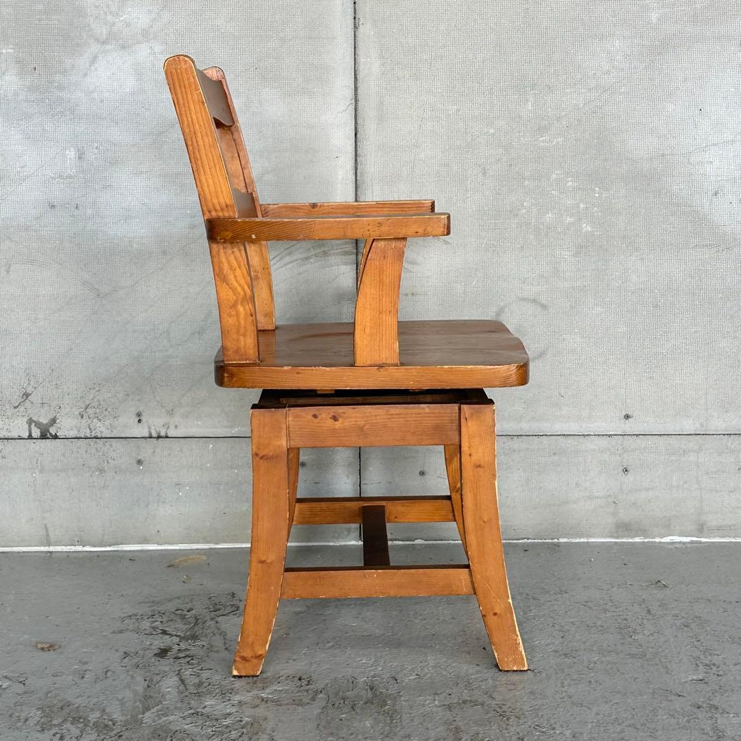 ✦昭和レトロ✦ 木製アームチェア｜無垢材 ヴィンテージ椅子 回転式 カフェ什器