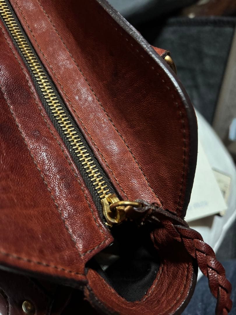 miumiu ナッパバタフライレザー ショルダーバッグ