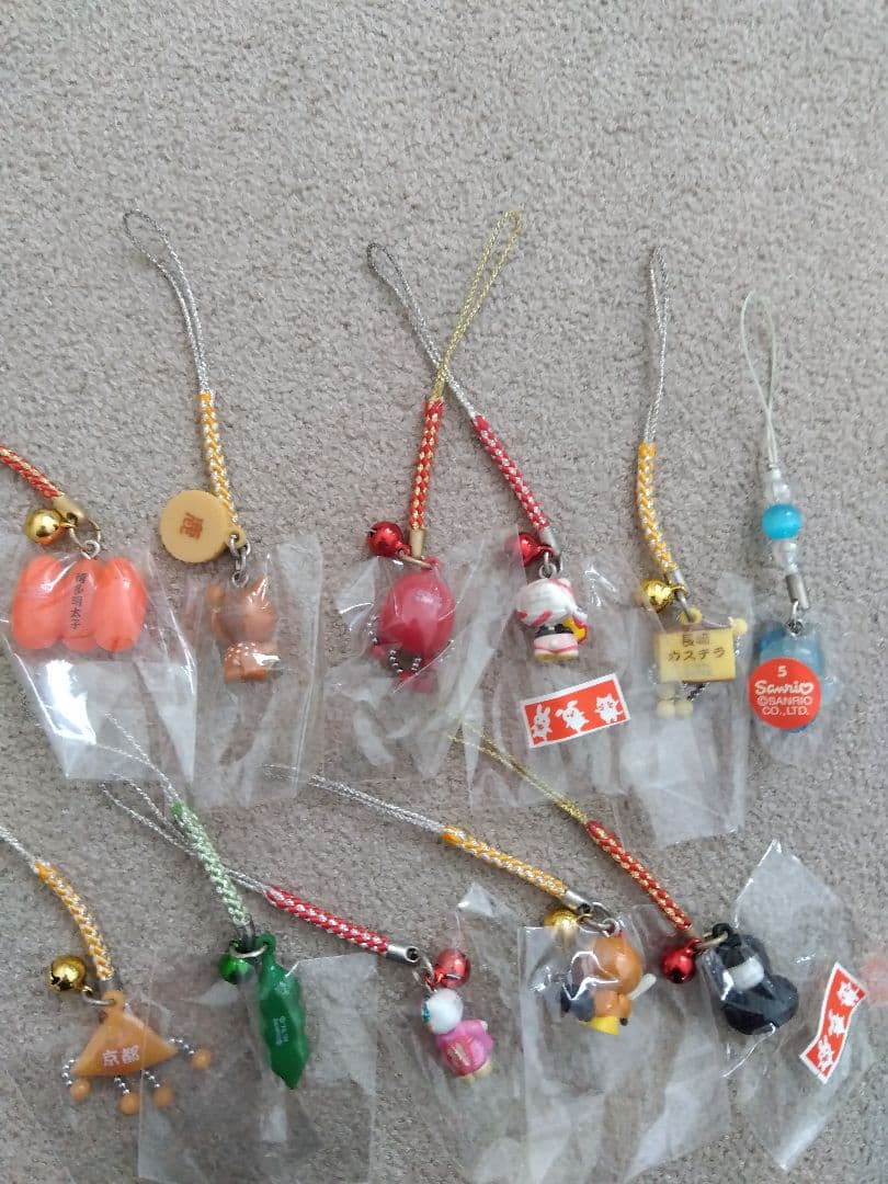 サンリオご当地キティキーホルダー　まとめ売り 94個セット