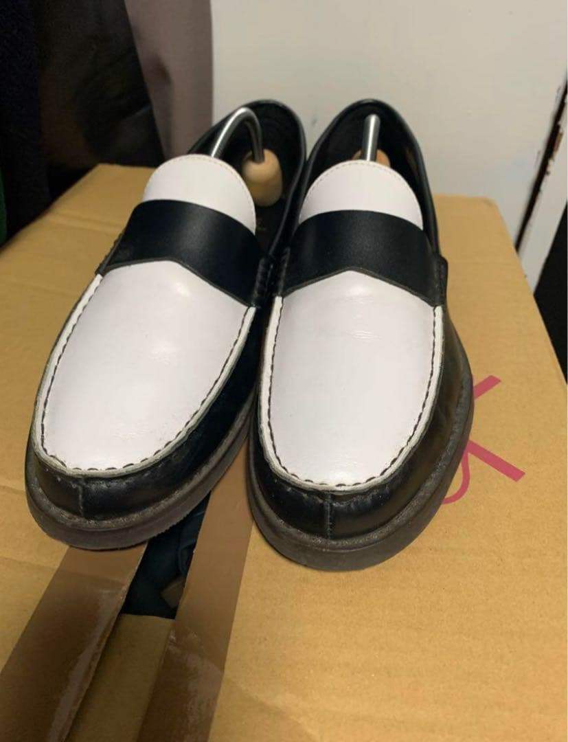 HARE 白黒ローファー　紫情事