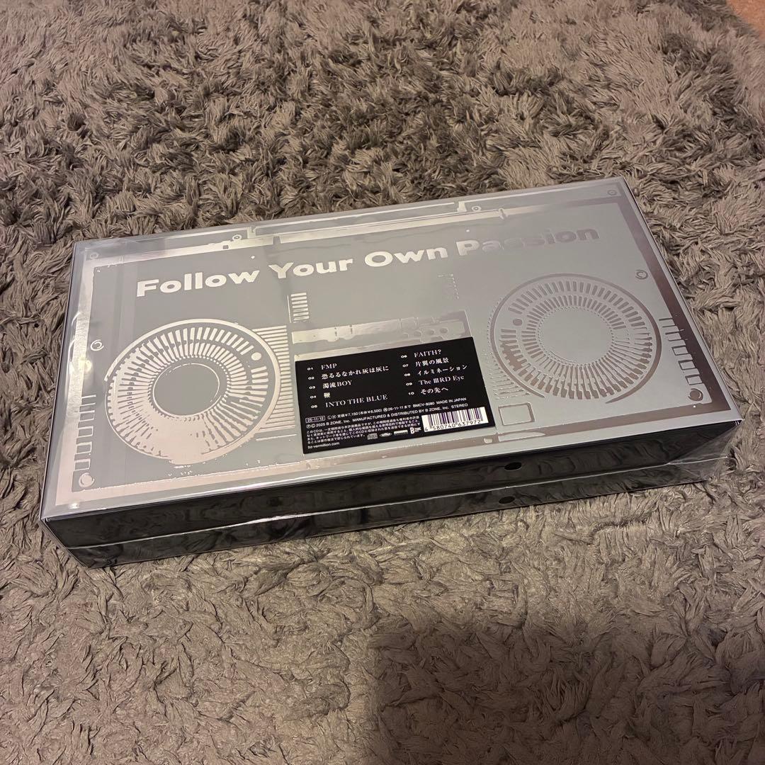 B'z FYOP数量限定盤(CD+メタルスマートフォンスピーカー)シルバー