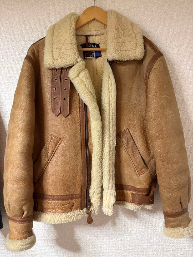 レアカラーSchott ショット B-3 リアルムートン フライトジャケット