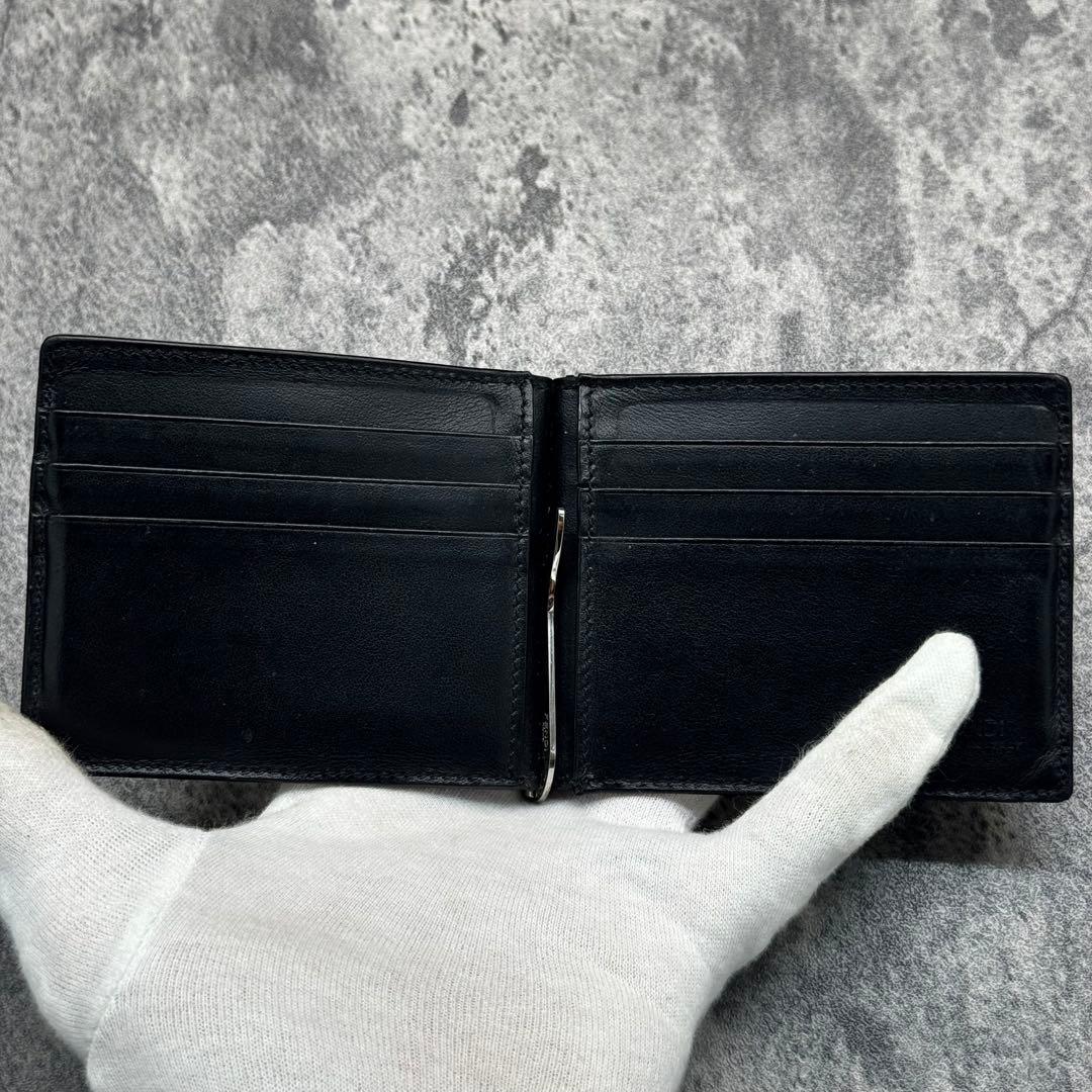 美品✨フェンディ マネークリップ ズッカ ダイアゴナル 折り財布 黒