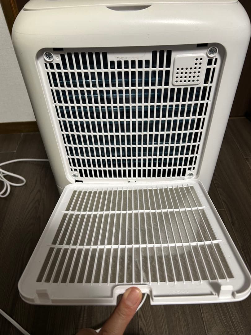 【動作確認済】シャープ 除湿機 CV-L71-Wプラズマクラスター　2022年製