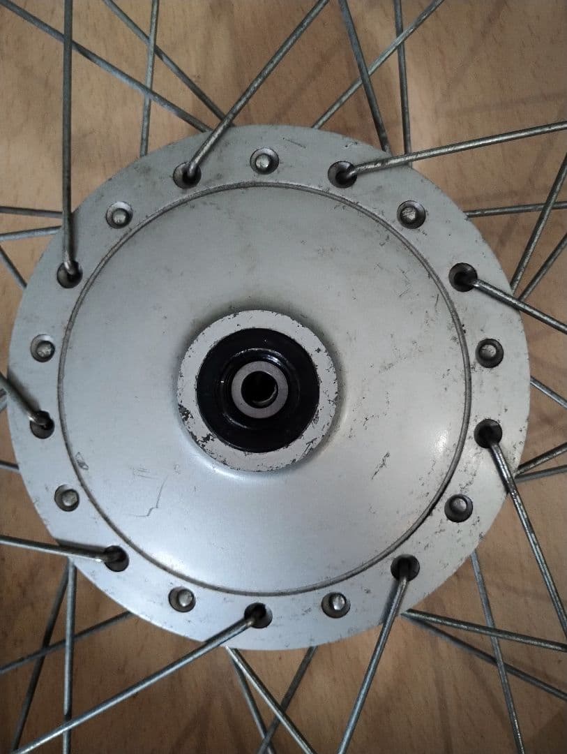 aa01型スーパーカブフロントホイール