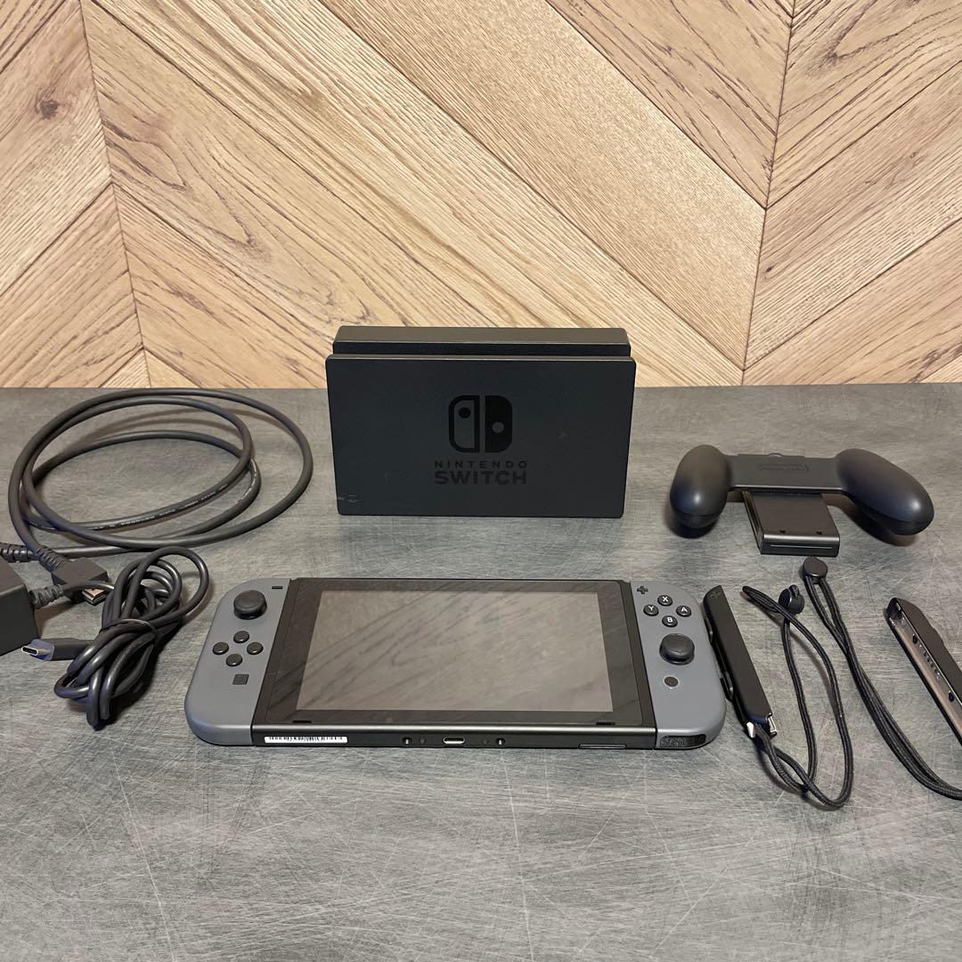 ニンテンドーswitch本体 & 収納ボックス