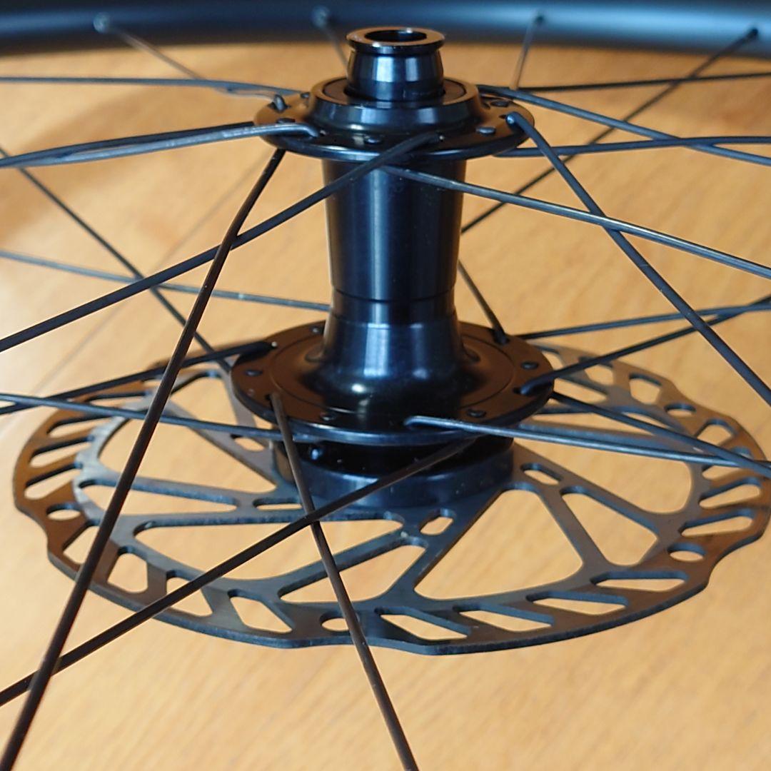 ジャイアント P-R2 アルミホイール 2025 TCR用ローター、エアバルブ付