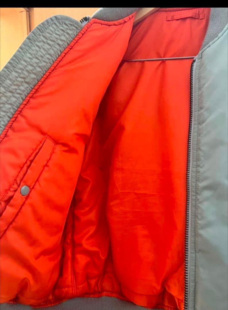 AVIREX グレー フライトジャケット MA-1　L