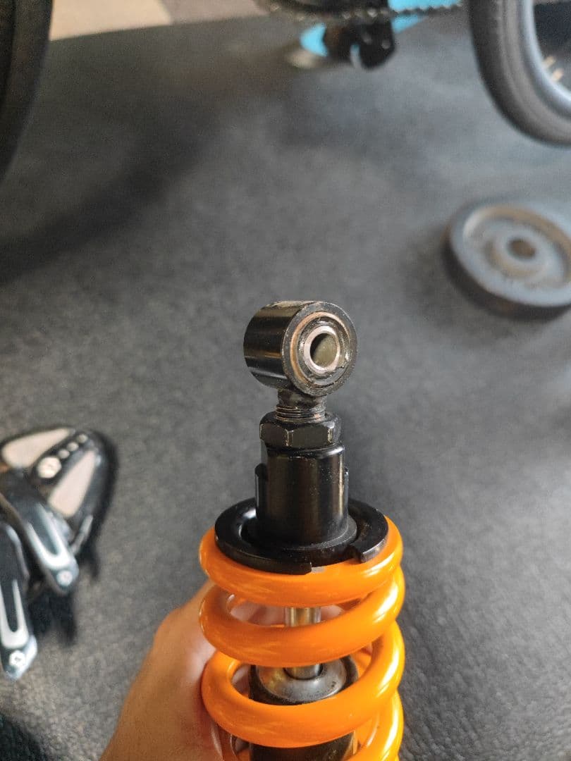 【マサヒコ様】 デイトナ グロム 強化リアサス 車高調整