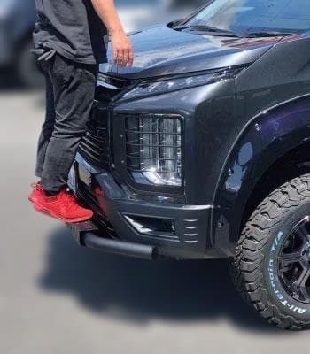 デリカD5　MADLYS フロントガードバー［後期型］