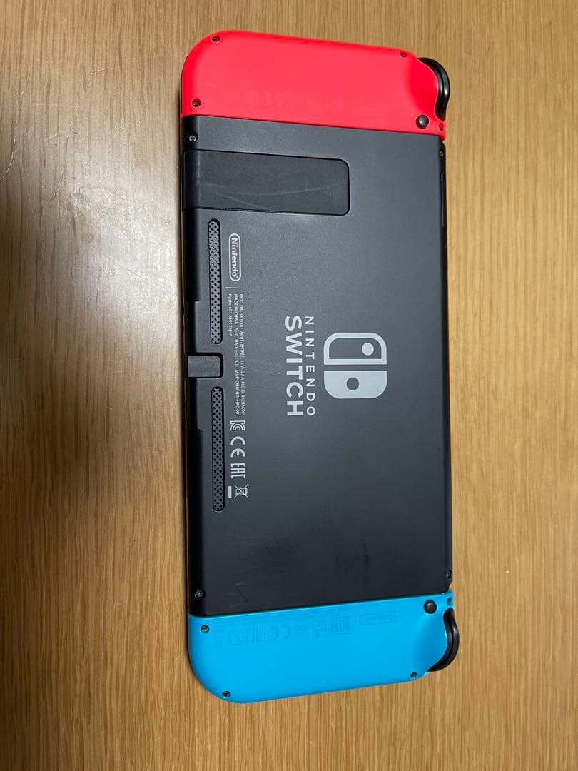 ☆*☆様 新型Nintendo Switch 本体 青/赤 Joy-Con付き