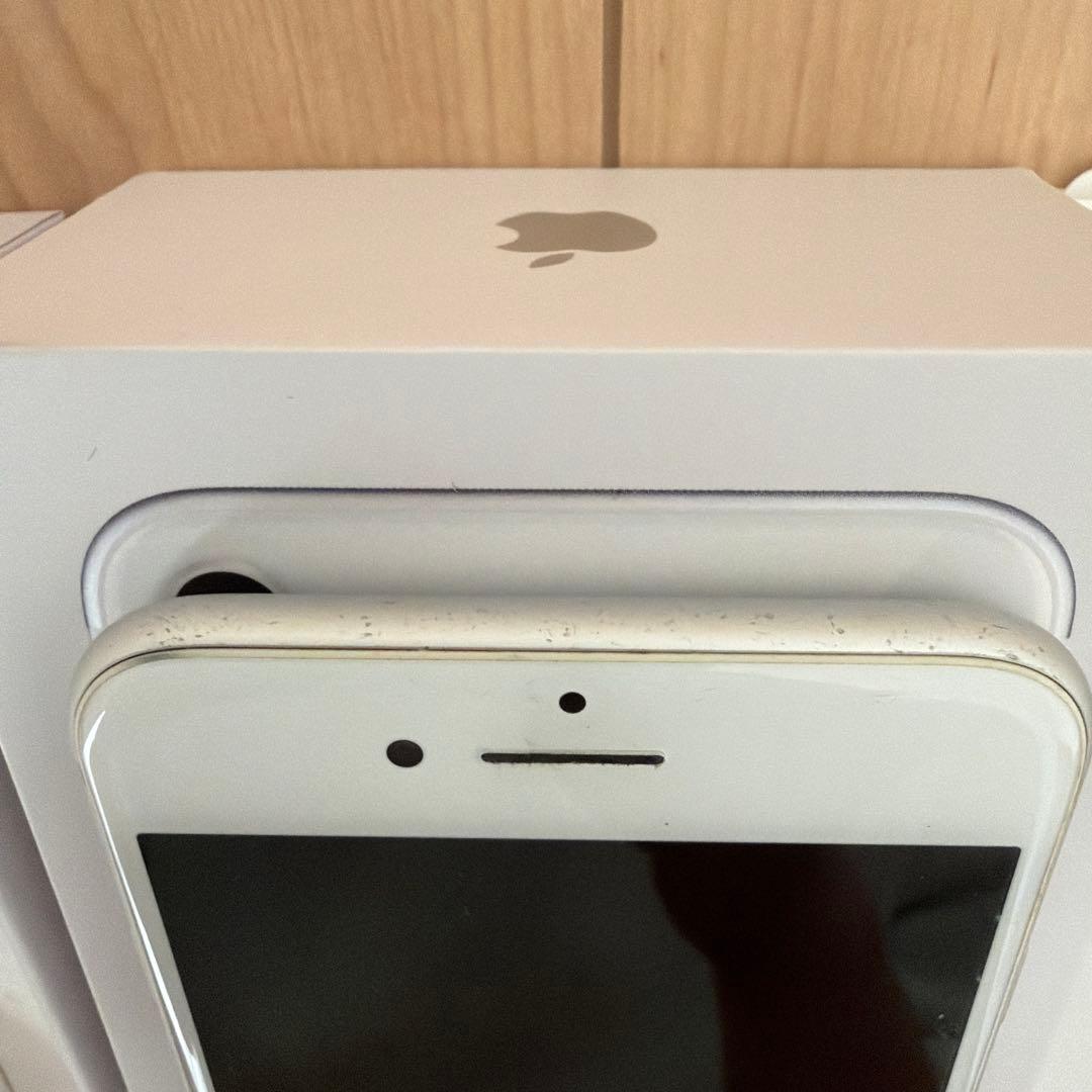 iPhone 8 64GB シルバー　箱有り