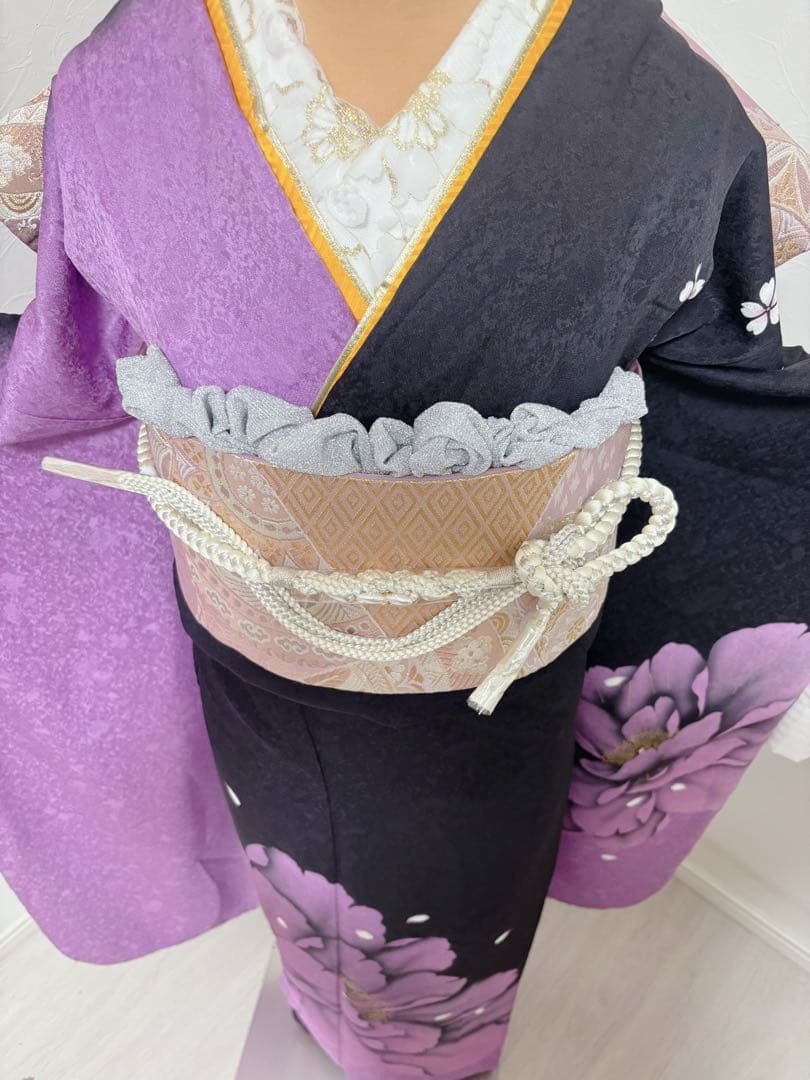正絹　豪華振袖フルセット　大輪　牡丹　薄紫 ピンク　黒地　紫と黒 花柄