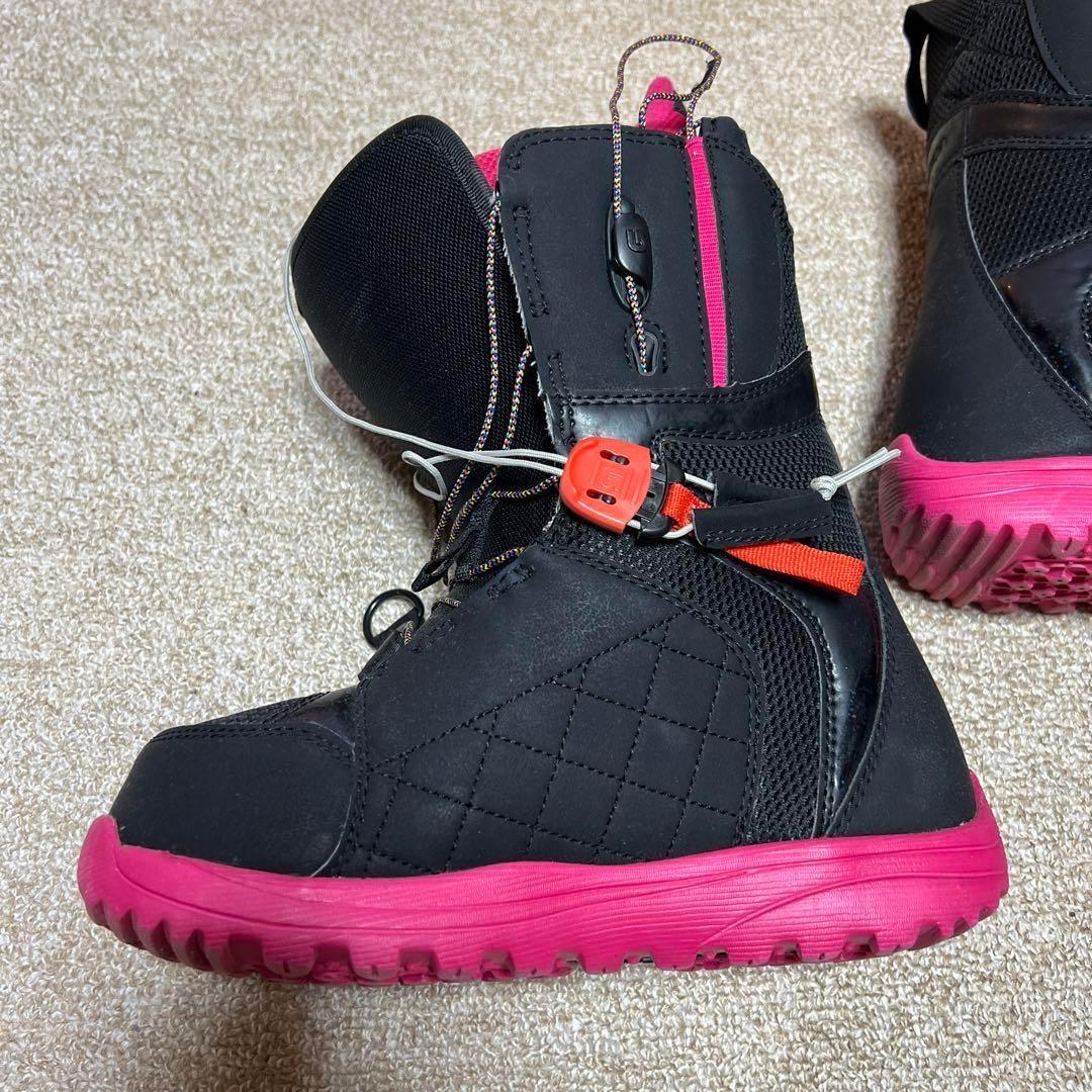 人気モデル Burton スノーボードブーツ　MINT アジアンフィット23.5