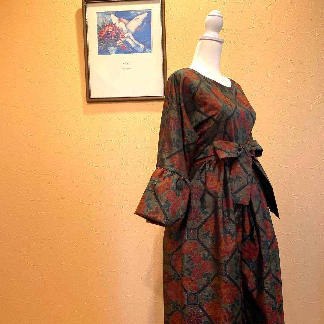 着物リメイク　大島紬ファッション　フリル袖のギャザーワンピース　マキシ丈