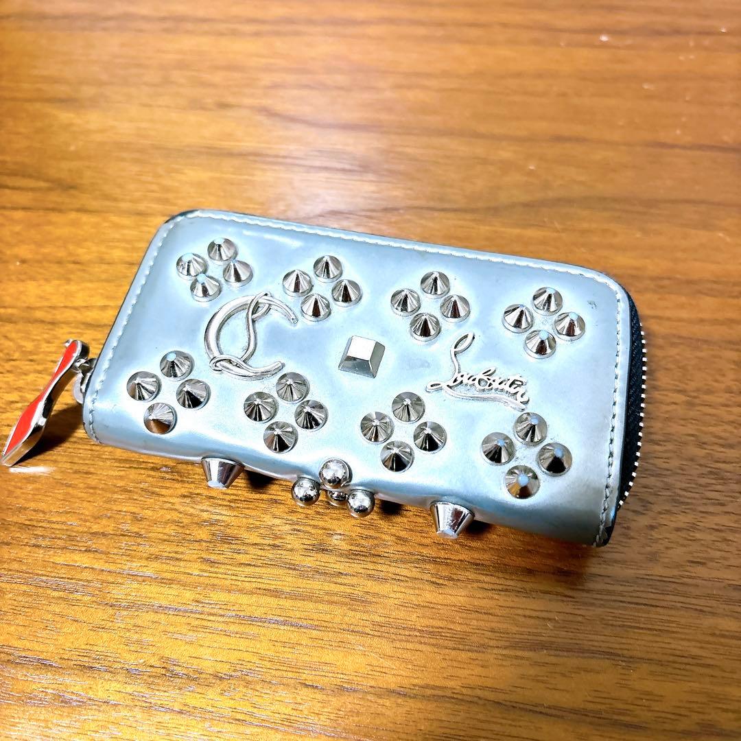 美品✨ルブタン キーケース パネトーネ シルバー グレー ケース