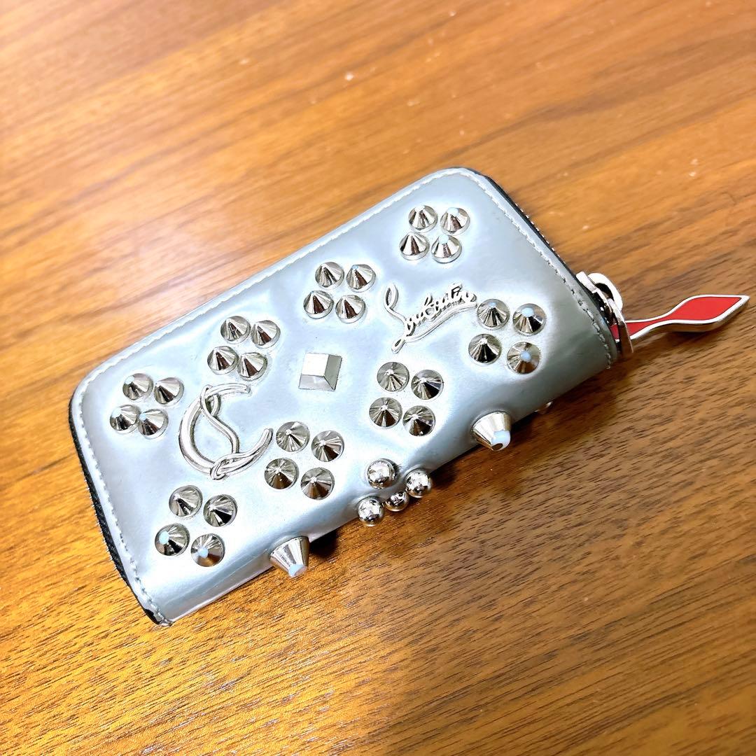 美品✨ルブタン キーケース パネトーネ シルバー グレー ケース