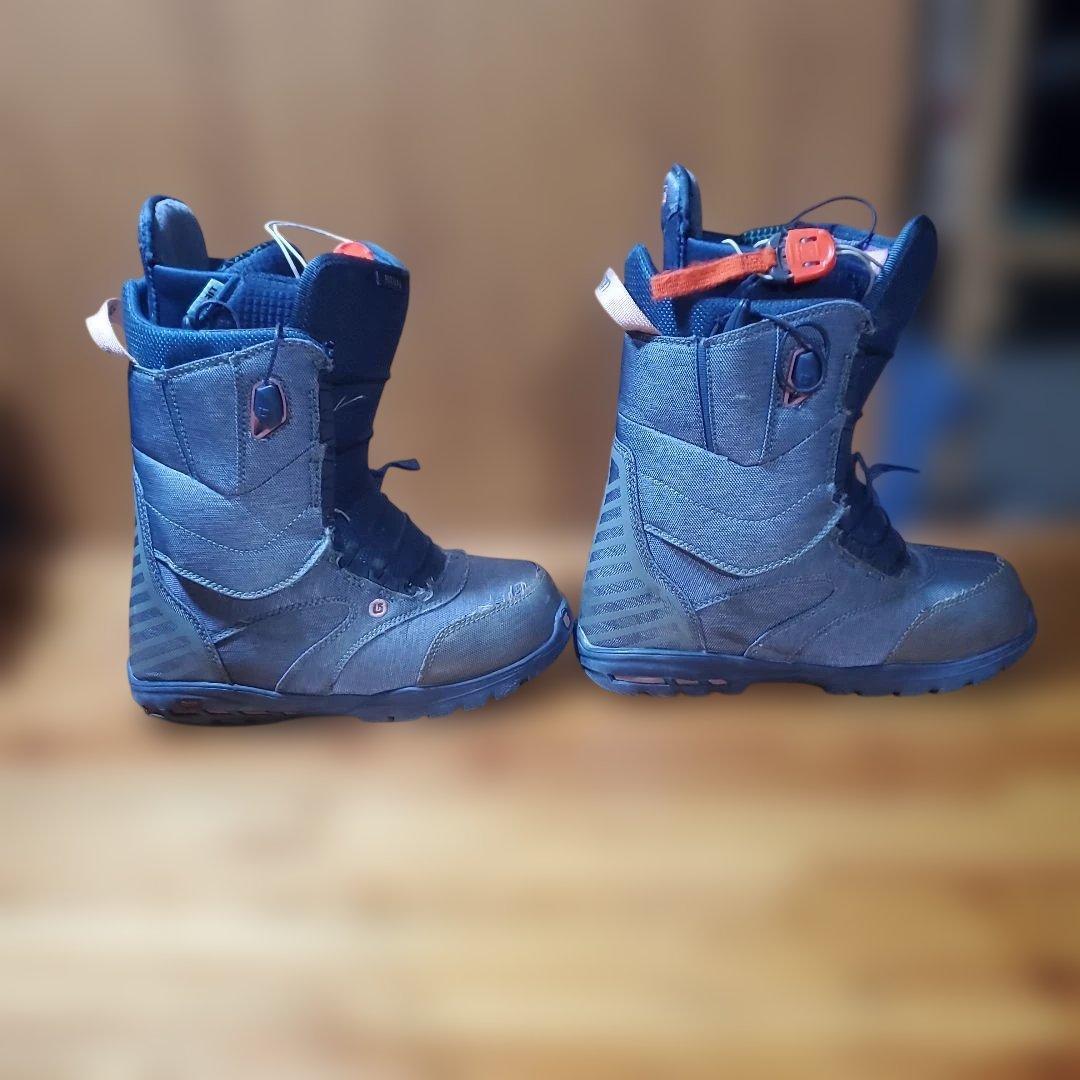 BURTON スノーボードブーツ！ 26097