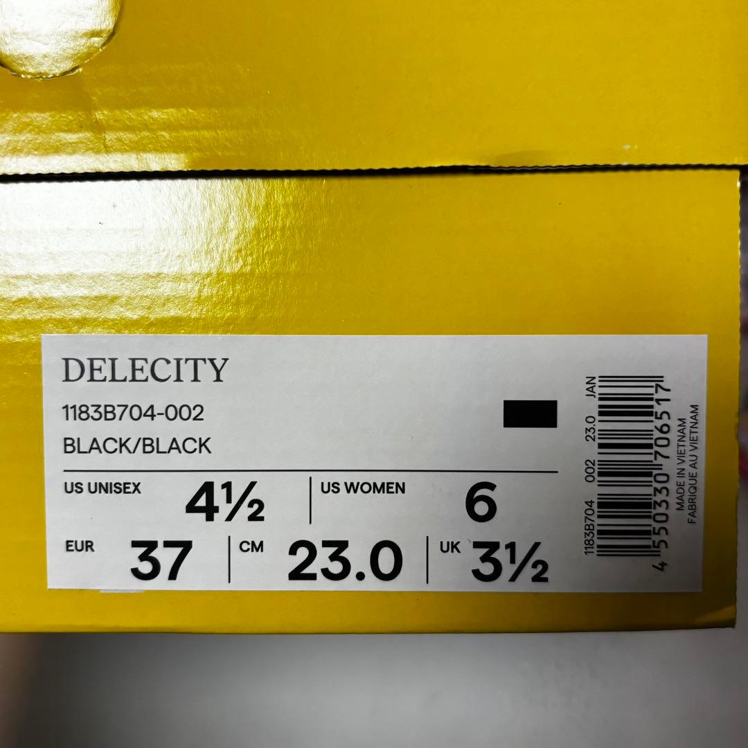 Onitsuka Tiger DELECITYスニーカー 23.0 cmブラック