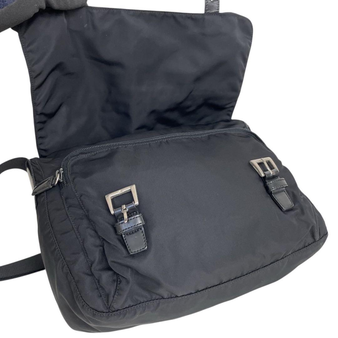 【極美品】プラダ　三角ロゴ　ナイロン　黒　フラップ　ショルダーバッグ　4756