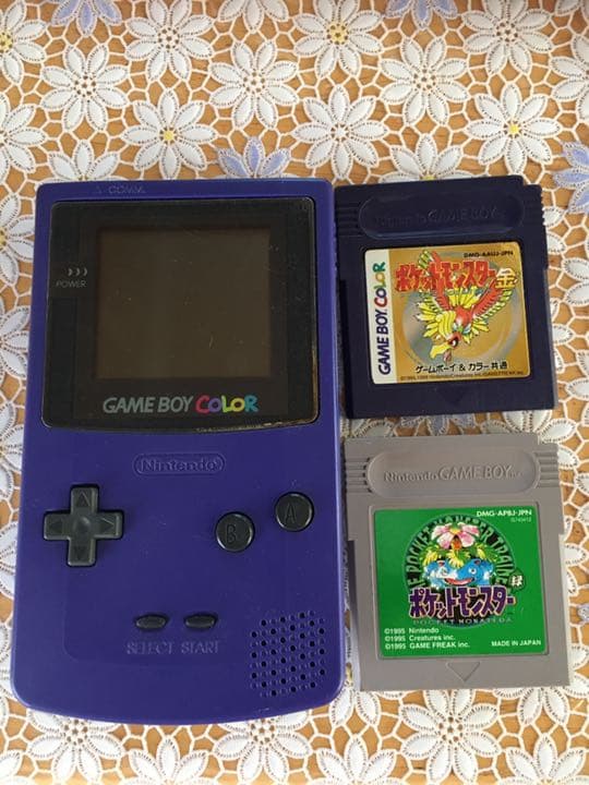 ゲームボーイカラー 本体&ソフト　ポケットモンスター金＊緑カセット付