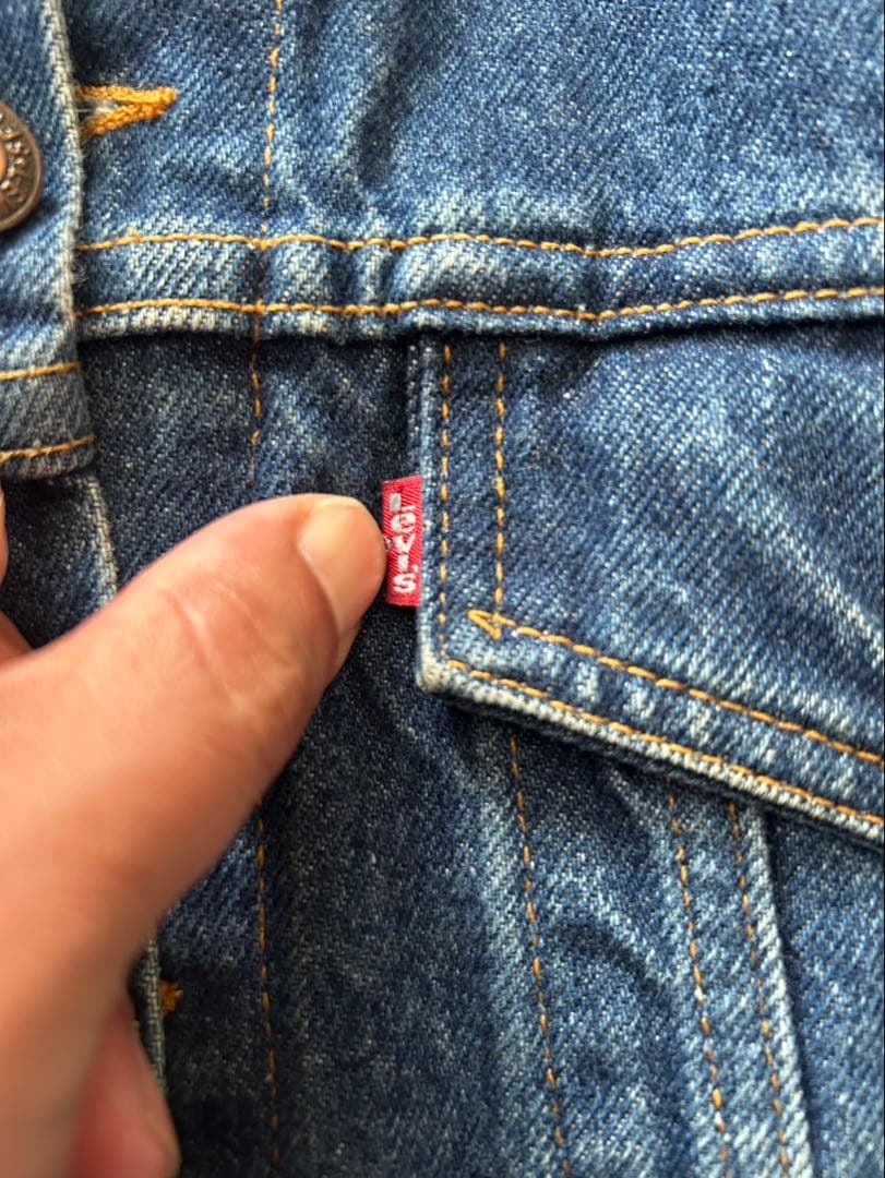 土日最終価格　　リーバイス　デニムジャケット