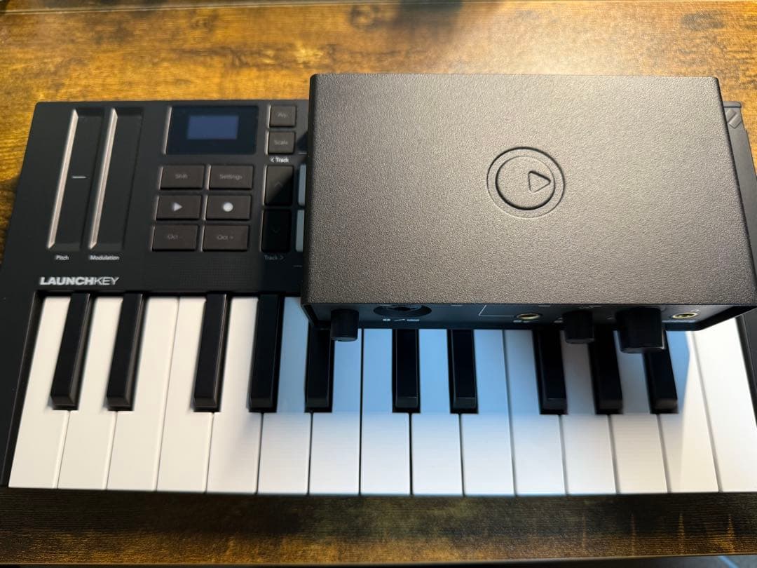 Launchkey Mini 25 Mk4 / IXO12 セット