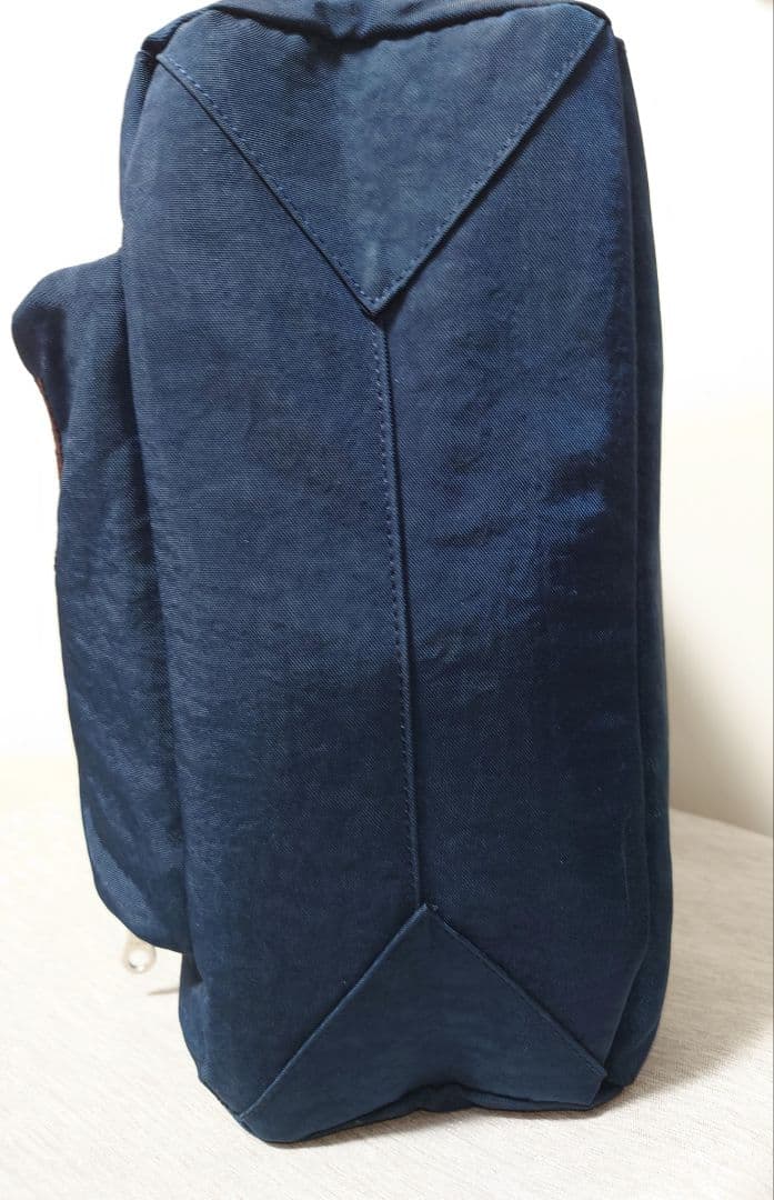 【Alberobello】トートバックブタさん刺繍/チャーム付/ネイビーA4