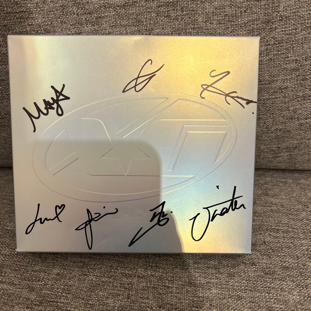 XG サイン入りアルバム(非売品、開封済み)