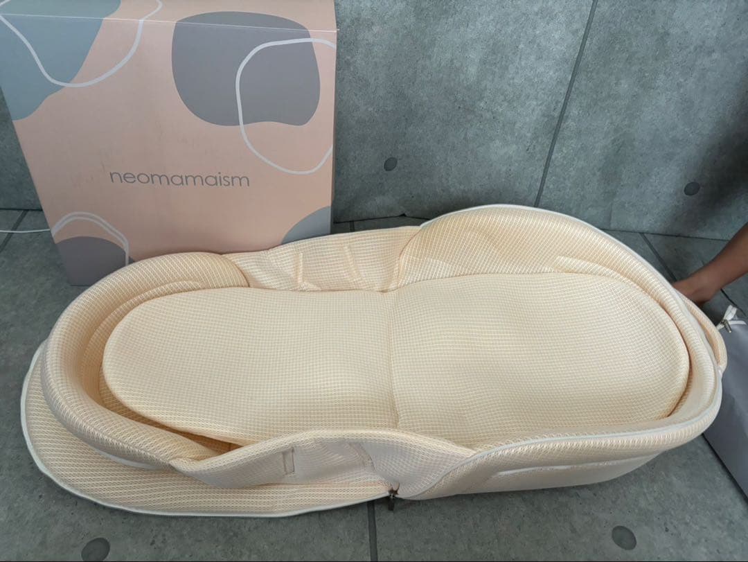 ネオママイズム　折りたたみ式ベッドインベッド　赤ちゃん　ベビーベッド　ホワイト