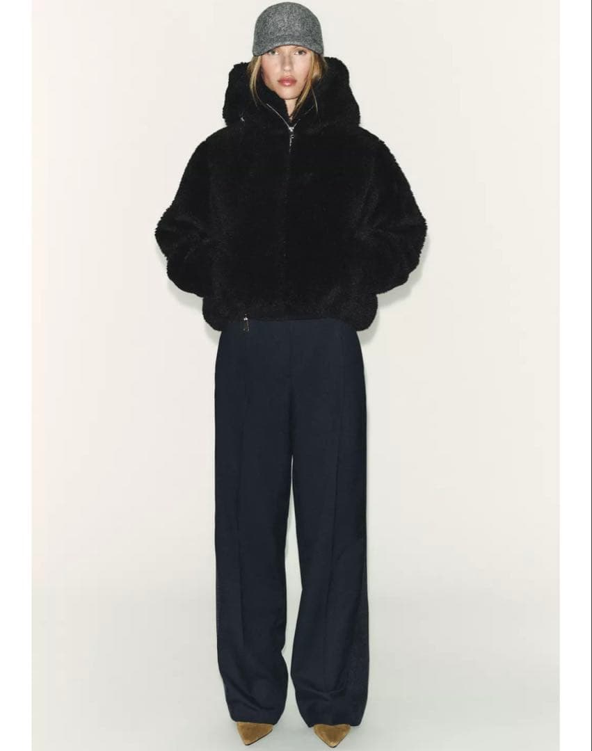 ふわふわ☆ 断熱性☆ 新品 ZARA フード付きエコファージャケット