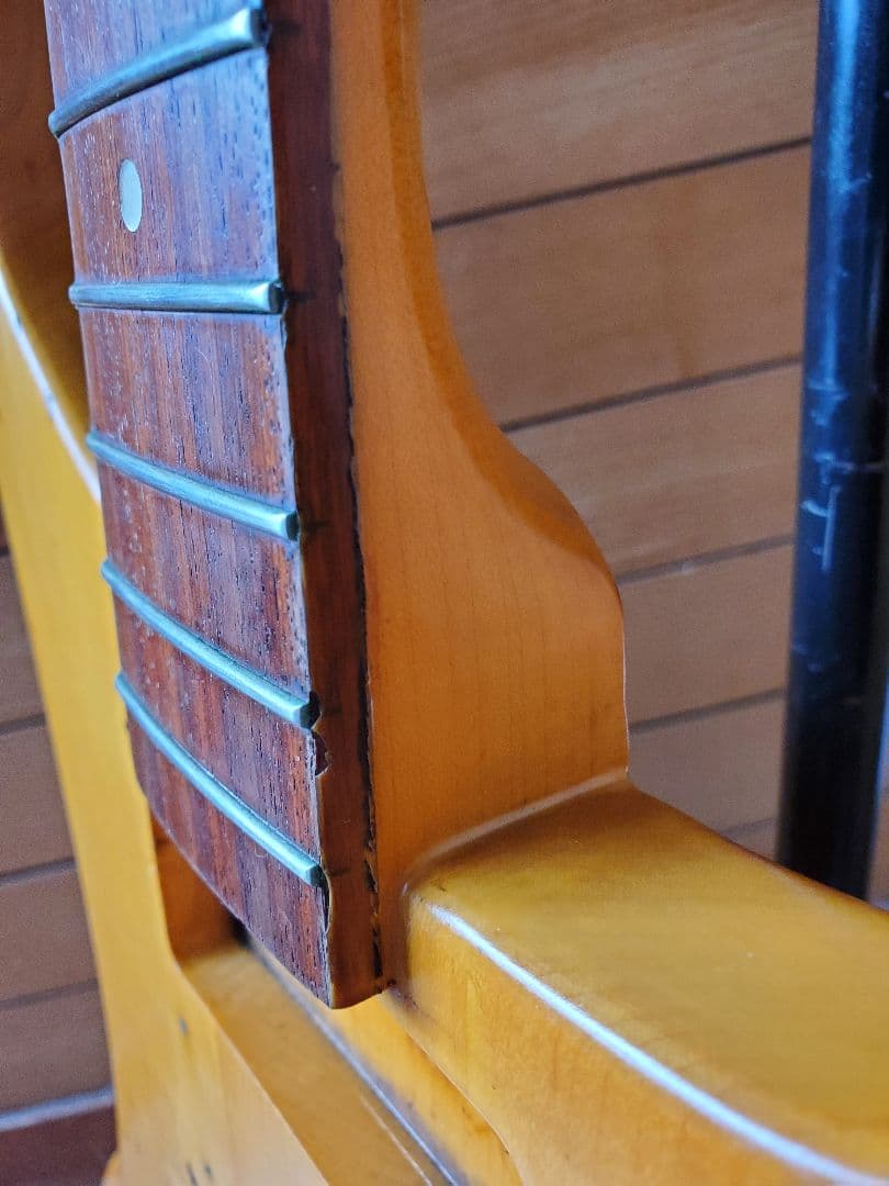 リッケンバッカー4001sコピー　ボディのみ　Fernandes?