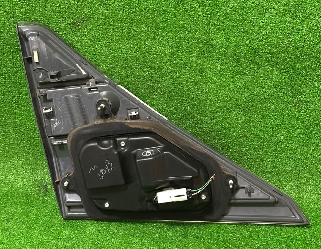 ヴェルファイア ANH20 KOITO 58-35 右テールランプ