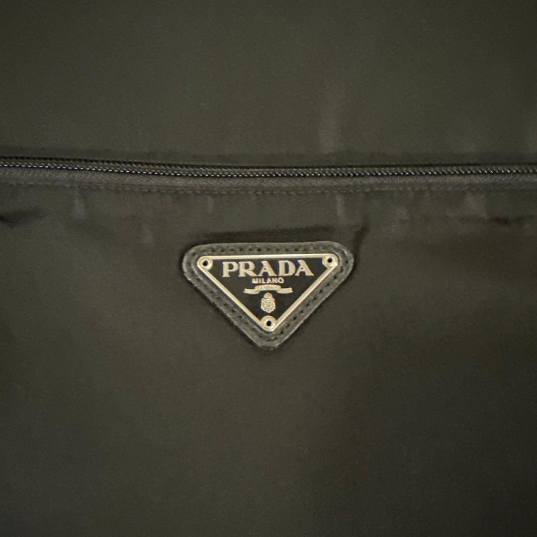 プラダ　キャリーケース　スーツケース