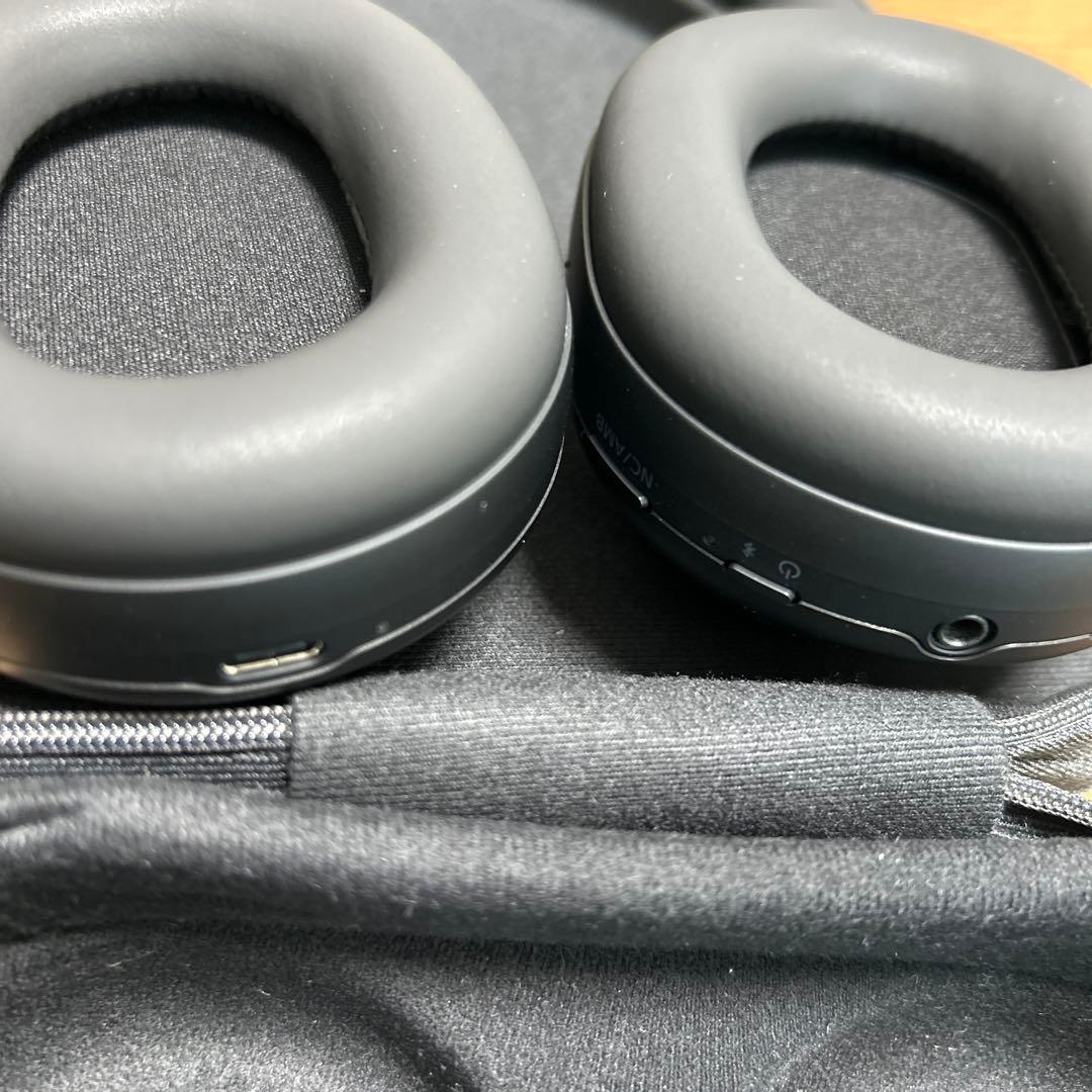 Sony WH1000XM5 ブラック ヘッドフォン　本体&ケース