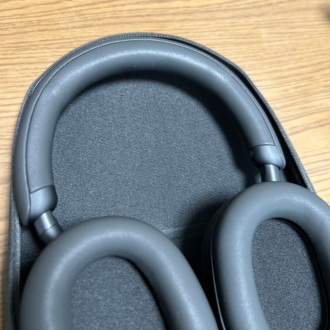 Sony WH1000XM5 ブラック ヘッドフォン　本体&ケース