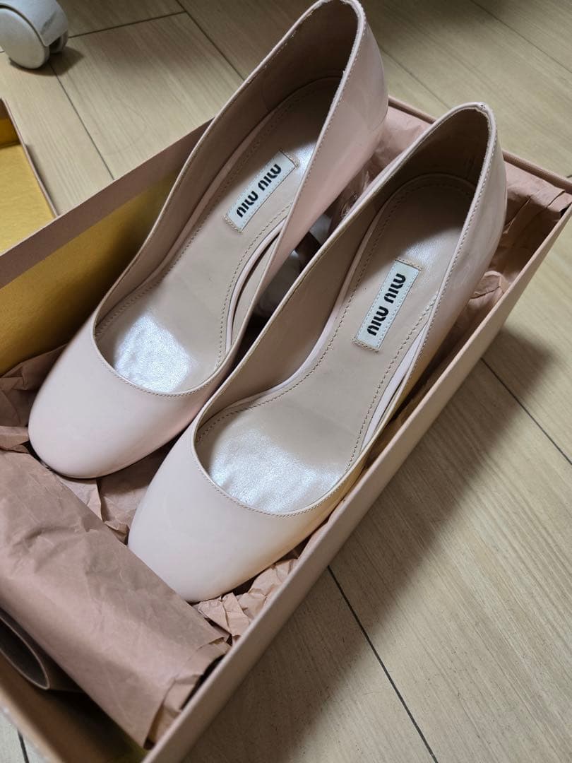 miu miu ピンク パンプス