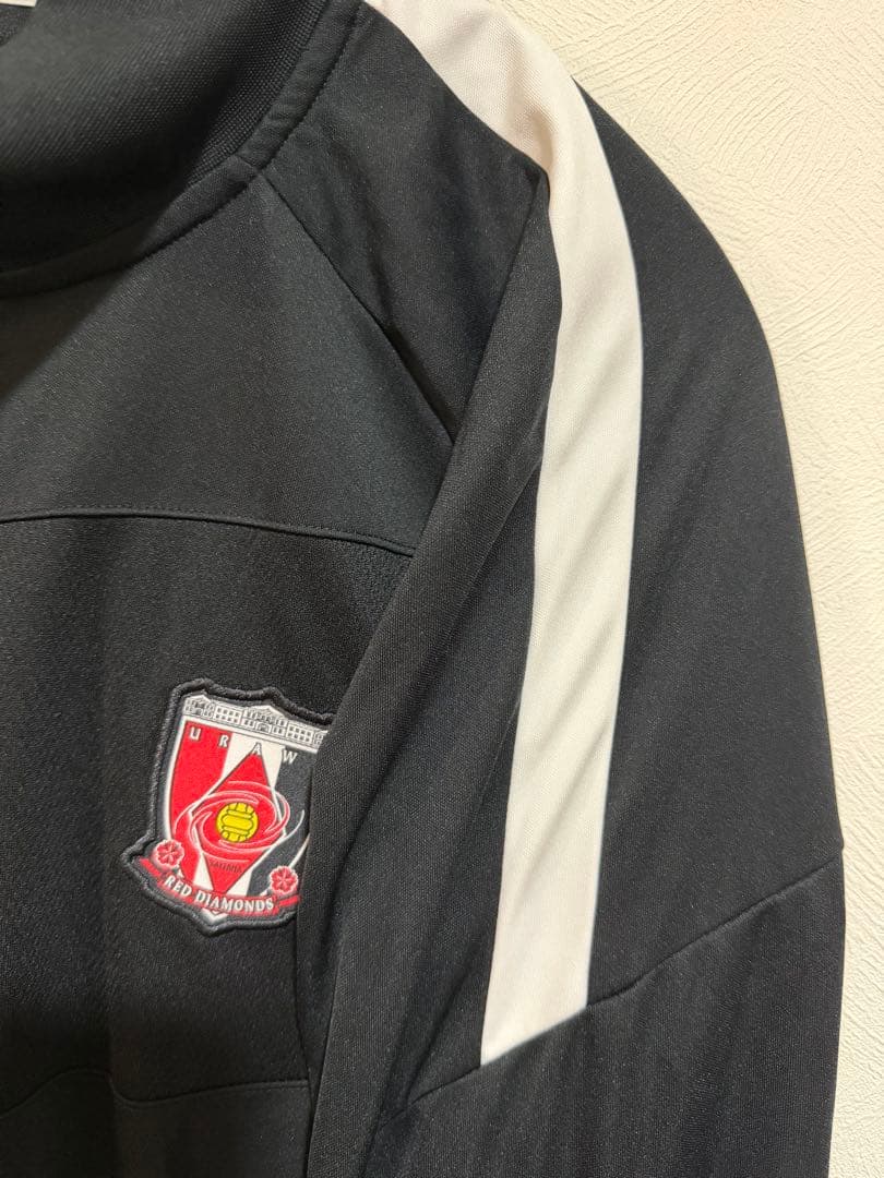 NIKE 浦和レッズ 2022年　チームスタッフジャージ