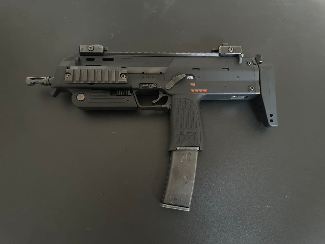 【セール/美品】MP7A1 ガスブローバックエアガン ブラック