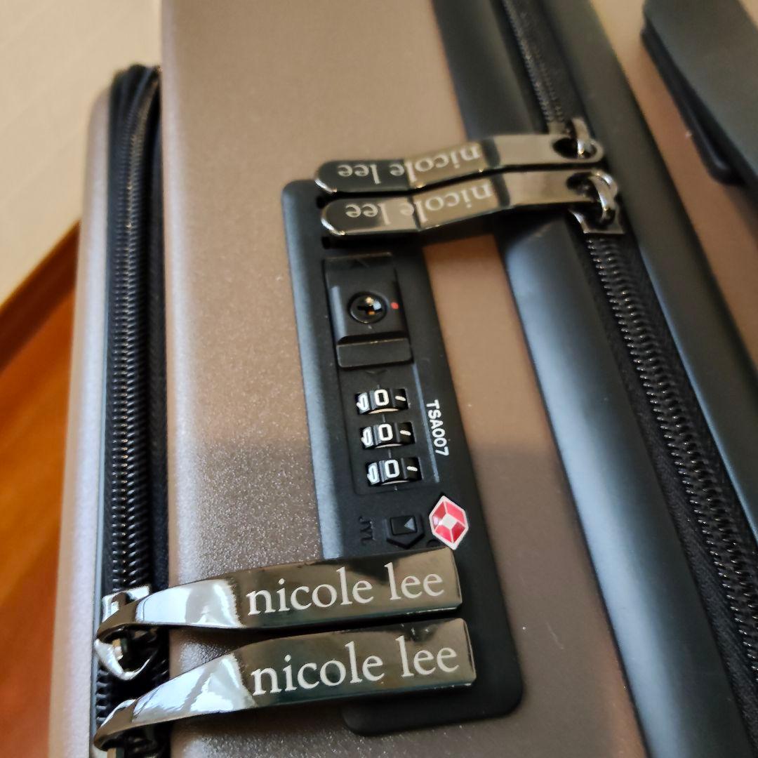 【APIS♪HuLa＊Lea】 専用】ニコルリー花柄キャリーケース