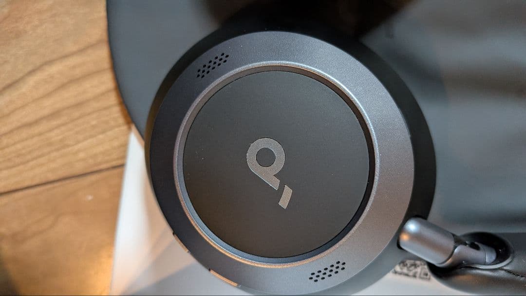 ヘッドホン ANKER space one pro