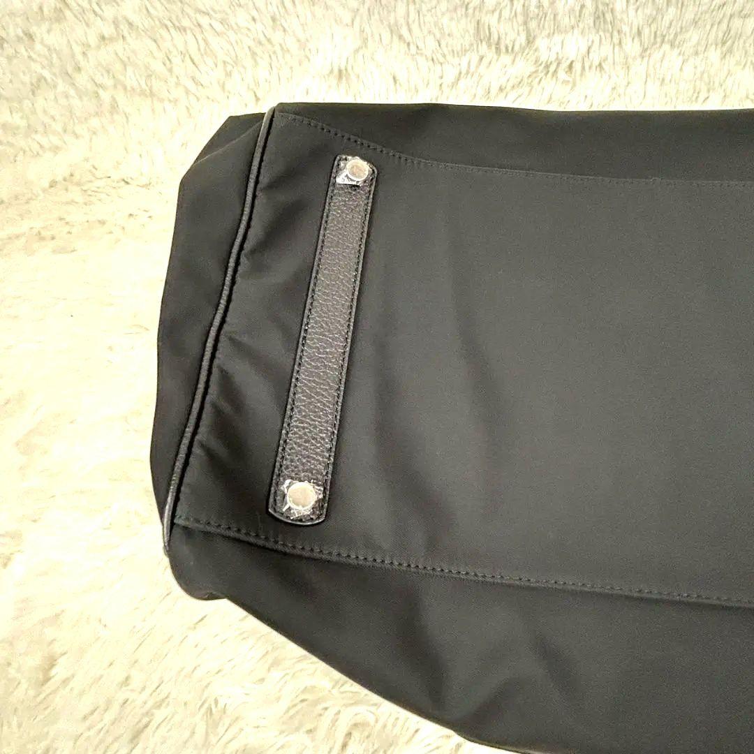 ほぼ新品GIORGIO ARMANI ボストンバッグ ブラック