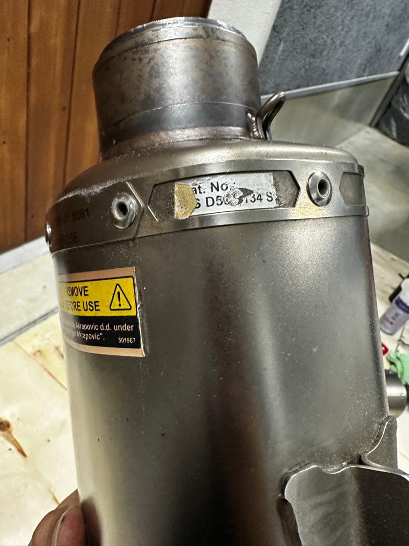  G310R用　Akrapovic フルエキマフラー