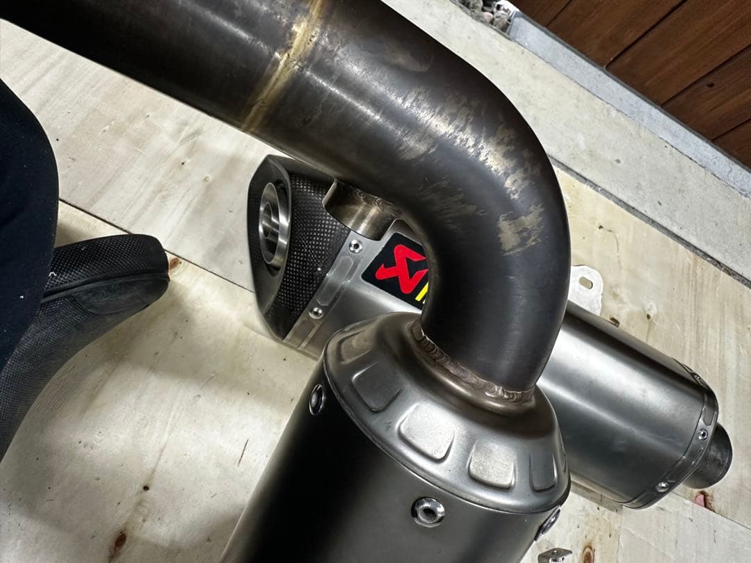  G310R用　Akrapovic フルエキマフラー