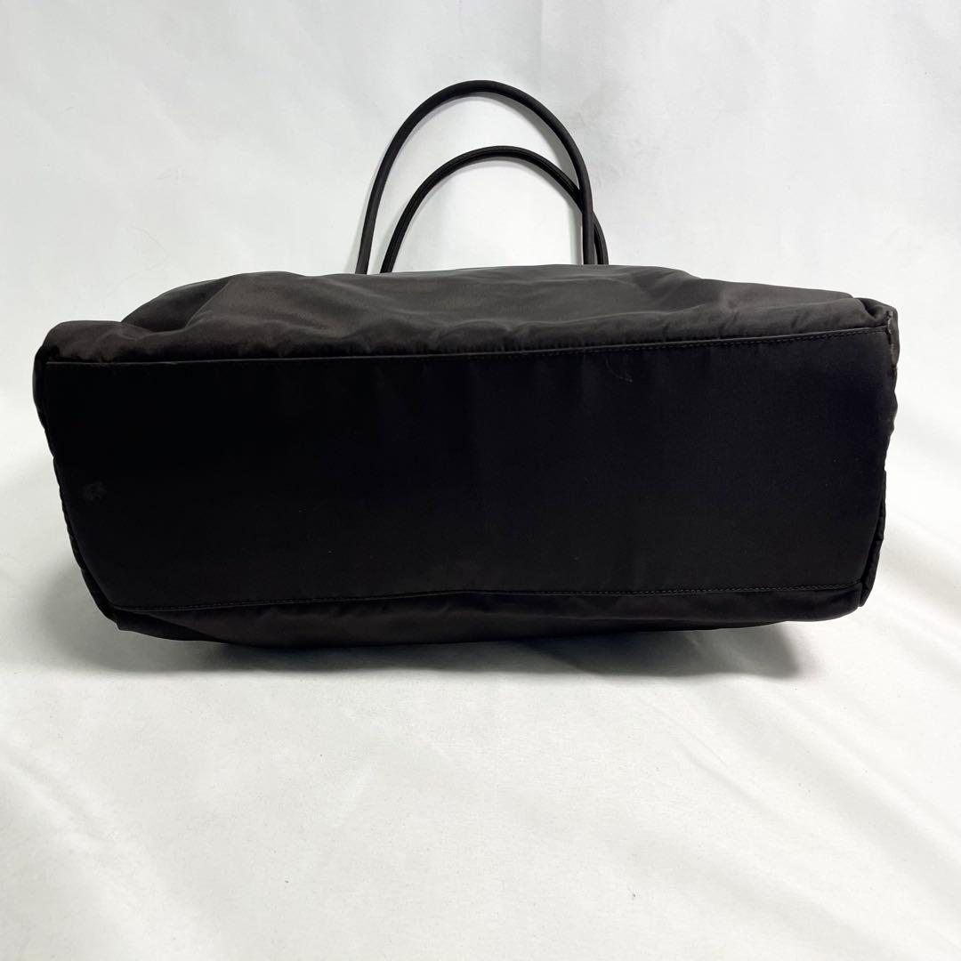 プラダ トートバッグ ハンドバッグ ナイロン 三角ロゴ 金具 肩掛け 大容量 茶