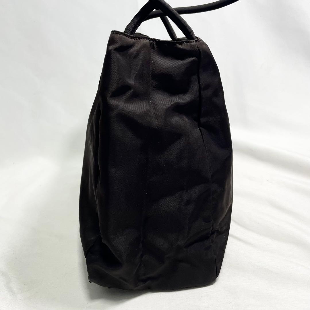 プラダ トートバッグ ハンドバッグ ナイロン 三角ロゴ 金具 肩掛け 大容量 茶