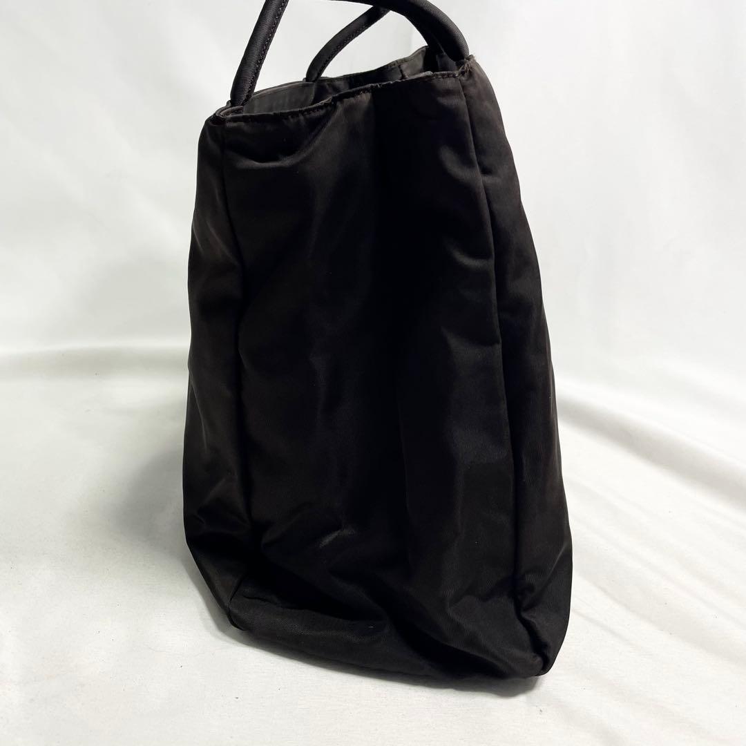 プラダ トートバッグ ハンドバッグ ナイロン 三角ロゴ 金具 肩掛け 大容量 茶